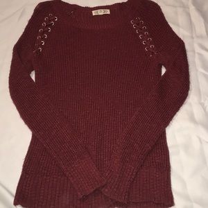 Maroon sweater